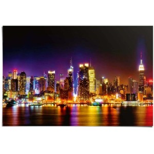 Maxiposter Manhattan Skyline bei Nacht mit Spiegelung im Wasser.
