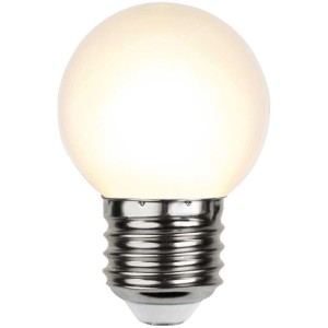Ampoule LED blanc chaud pour guirlande lumineuse de fête, adaptée à une utilisation extérieure.