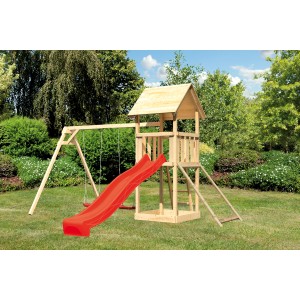 Tour de jeu Karibu Lotti avec balançoire double, rampe en filet et toboggan rouge dans le jardin.