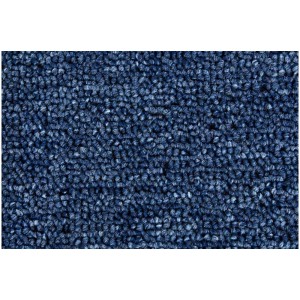 Gros plan : Moquette Rambo bleu foncé, vendue au mètre, avec une texture fine.