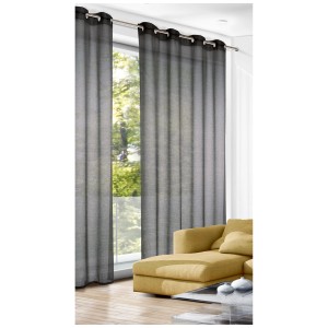 Tenda a occhielli grigia Neusser Collection, semitrasparente, 245x135 cm, davanti alla finestra con vista.