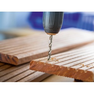 Punta per legno duro LUX che fora una tavola di legno. Set di 5 punte per forare con precisione il legno.
