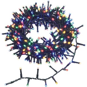 Guirlande lumineuse extérieure multicolore 400 LED sur câble vert, partiellement enroulée. Pour jardin, terrasse.
