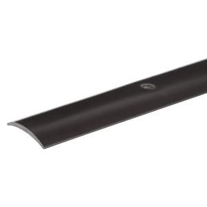 Profilo di livellamento per pavimenti in plastica nera, spessore 1 mm, larghezza 30 mm e lunghezza 900 mm.