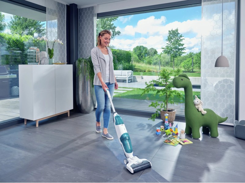 Leifheit Lavapavimenti aspirante a batteria Regulus Aqua PowerVac