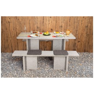 Ensemble de meubles de jardin Nouvel Morcote en granit gris avec table et bancs.