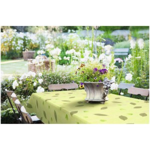 Grüne D-c-table Tischdecke Nancy, 130x160 cm, mit Blätter-Muster für den Gartentisch.