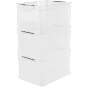 Drei gestapelte Rotho Systemboxen A4, transparent mit silbernen Griffen. Robuste Aufbewahrungsboxen im 3er-Set.