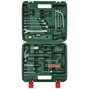 Set d'outils à main Bosch vert, 63 pièces dans une mallette ouverte : clés, marteau, scie, pinces, tournevis.
