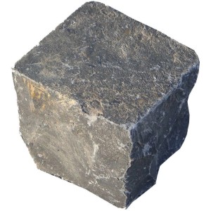 Pavé carré en basalte gris clair (9x9 cm) pour la construction de jardins et de chemins.