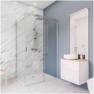 Bagno con pannello posteriore doccia Breuer effetto marmo bianco lucido, 100x255 cm.