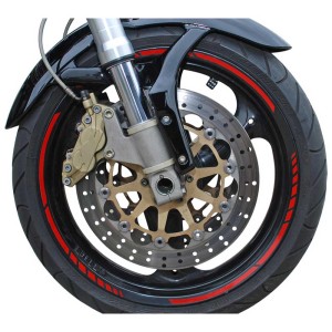 Jante de moto avec design Foliatec Pin Striping Racing rouge. Extérieur pour un look sportif.