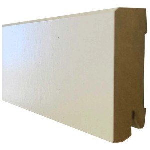 Plinthe White & Black Cubica, blanc brillant, 60x18mm, longueur 2,4m. Pour design mural personnalisé.