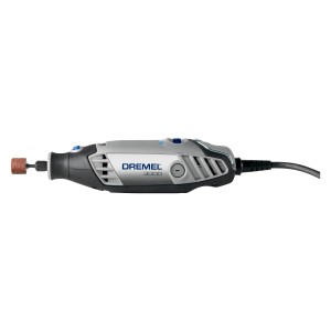 Outil multifonction Dremel 3000-15 avec accessoires.