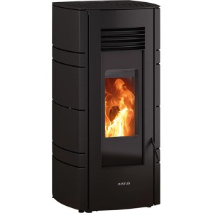 Poêle à pellets Justus Sia, acier noir, 8 kW, avec flamme visible.