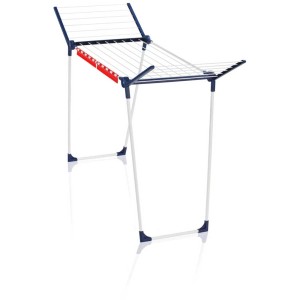 Stendibiancheria Leifheit Pegasus 150 Solid Slim con 15 m di lunghezza stendibile e supporti per piccoli oggetti.