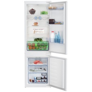 Frigorifero-congelatore Beko da incasso, bianco, aperto. Vano frigo spazioso con cassetto HarvestFresh, congelatore con cassetti.