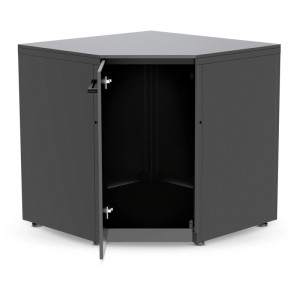 Module d'angle pour cuisine extérieure Cozze avec plateau, noir mat, porte ouverte. Rangement pour accessoires de barbecue.