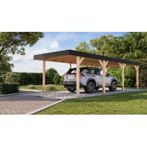 Karibu Einzelcarport aus Leimholz, naturbelassen, mit Auto im Garten.