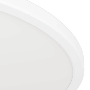 Gros plan : Plafonnier LED rond noir Eglo Expert Minerario, adapté aux pièces humides.