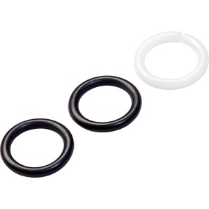Set guarnizioni per scarichi, 3 pezzi: Due guarnizioni in gomma nera e un anello in plastica bianca con apertura.