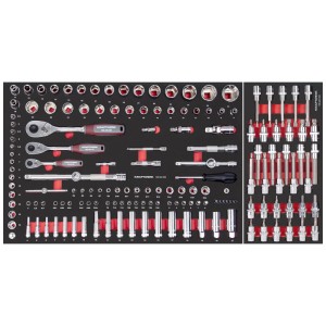 Jeu d'outils Kraftwerk pour servante d'atelier, divers outils et accessoires sur fond noir.