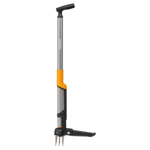 Estrapiante per erbacce Fiskars Ergonomic, arancio-nero, per una comoda lavorazione del terreno in giardino.