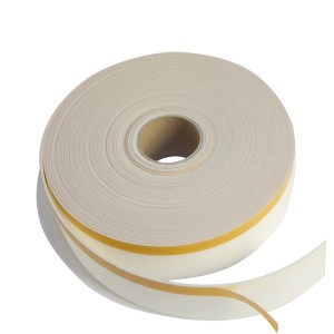 Rotolo di nastro di separazione adesivo su un lato, largo 30 mm, per cartongesso.