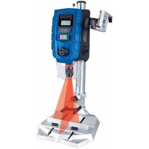 Trapano a colonna Scheppach DP60 con laser e display digitale per foratura precisa.