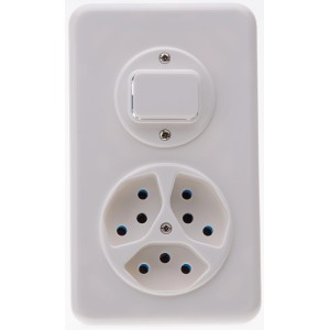 Combinazione da incasso bianca Basico di Hager con interruttore e presa.