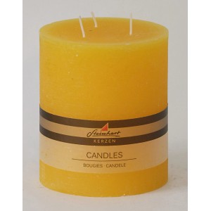 Bougie pilier jaune Raureif, 3 mèches, aspect rustique pour une ambiance chaleureuse.