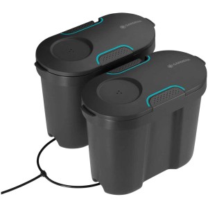Set Gardena AquaBloom con contenitore d'acqua per irrigazione Micro-Drip.