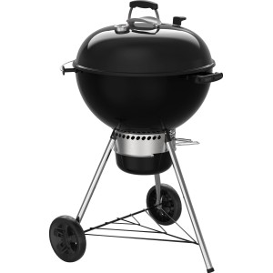 Barbecue à charbon Weber Master-Touch GBS E-5750 noir avec couvercle et roues.
