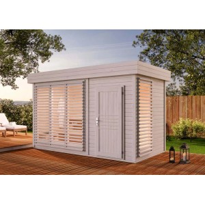 Sauna de jardin Finntherm Azalia, aspect naturel, avec fenêtres à lamelles et toit plat sur terrasse en bois.