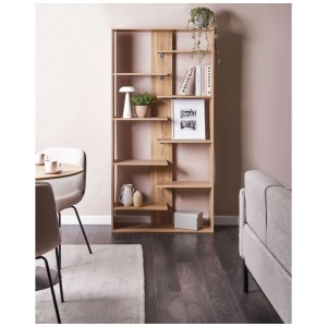 Étagère Beliani Fontas marron, 180 cm de haut, avec 8 niveaux ouverts de style scandinave, décorée.