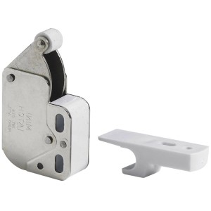 Loqueteau à pression en acier nickelé avec fonction d'ouverture de porte pour meubles et tiroirs.