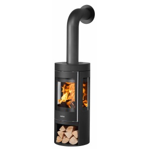 Poêle à bois Justus Mino Trios 2.0, acier noir, 5 kW avec bois de chauffage dans le compartiment de rangement.