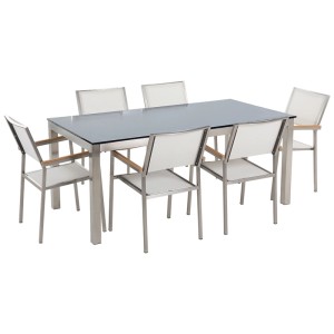 Set mobili da giardino Beliani Grosseto: tavolo con piano in vetro nero, 6 sedie impilabili con tessuto bianco, struttura in acciaio.