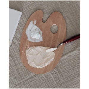 Holz Mischpalette mit Farben und Malmesser, geeignet für Acryl- und Ölfarben.