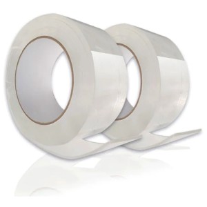 Deux rouleaux de ruban adhésif double face transparent Fantastic Tape pour des applications polyvalentes.