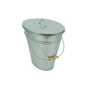 Valo Seau à cendres ovale, 24 l, galvanisé, avec couvercle et poignée en bois. Accessoire pour cheminées et poêles.
