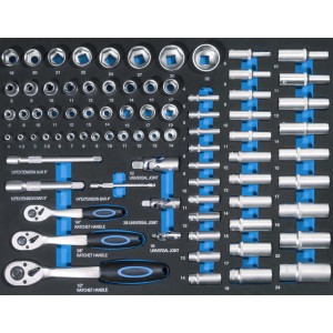 Jeu d'outils dans le chariot Güde GW7 Black Line : douilles, cliquets, rallonges.