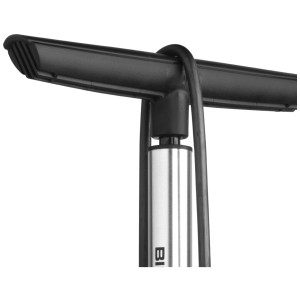 Birzman The Pump Flick-It Fahrradpumpe mit Aluminiumzylinder und schwarzem Griff.