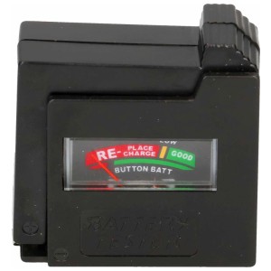 Testeur de piles noir pour tester les piles AAA, AA, C, D, 9V et N.