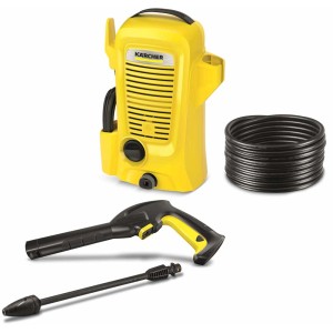 Nettoyeur haute pression Kärcher K 2 Universal Edition avec accessoires comme pistolet et tuyau.