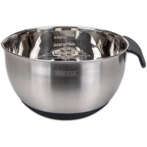 Ciotola Städter in acciaio inox, 2,5 l, con base antiscivolo in silicone, beccuccio e scala graduata interna.
