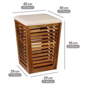 Cesto portabiancheria Wenko Fondi in legno marrone con cuscino.