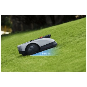 Robot tondeuse Ecovacs GOAT O600 RTK gris, adapté aux pentes jusqu'à 45 %.