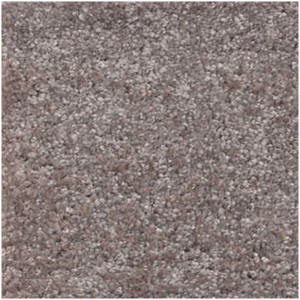 Gros plan du tapis Irina couleur boue, vendu au mètre avec une largeur de 4 m.
