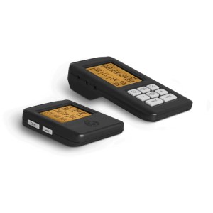 Termometro da grill Burnhard con 4 sonde, corpo nero e display digitale.